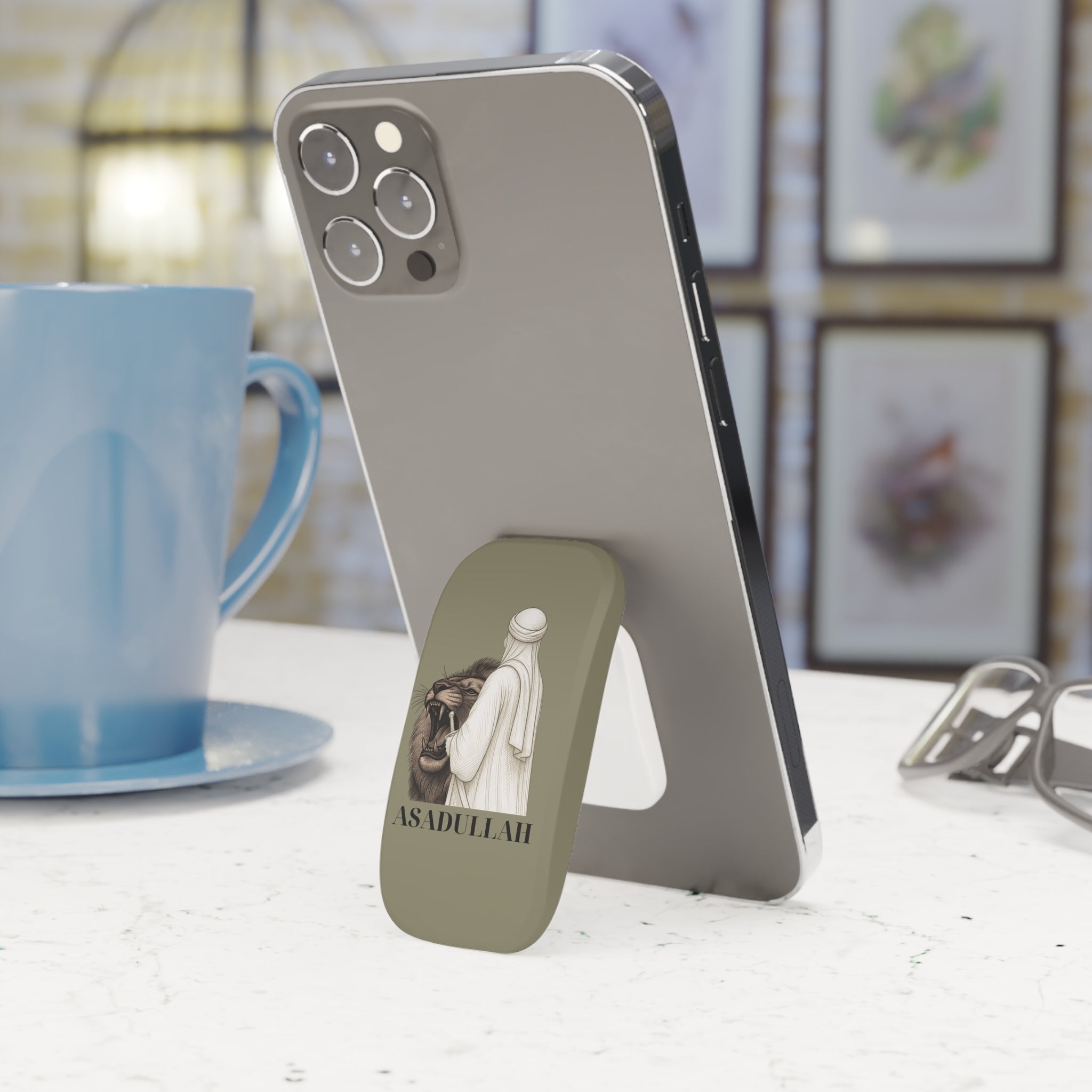 Asadullah Lion Design Phone Grip