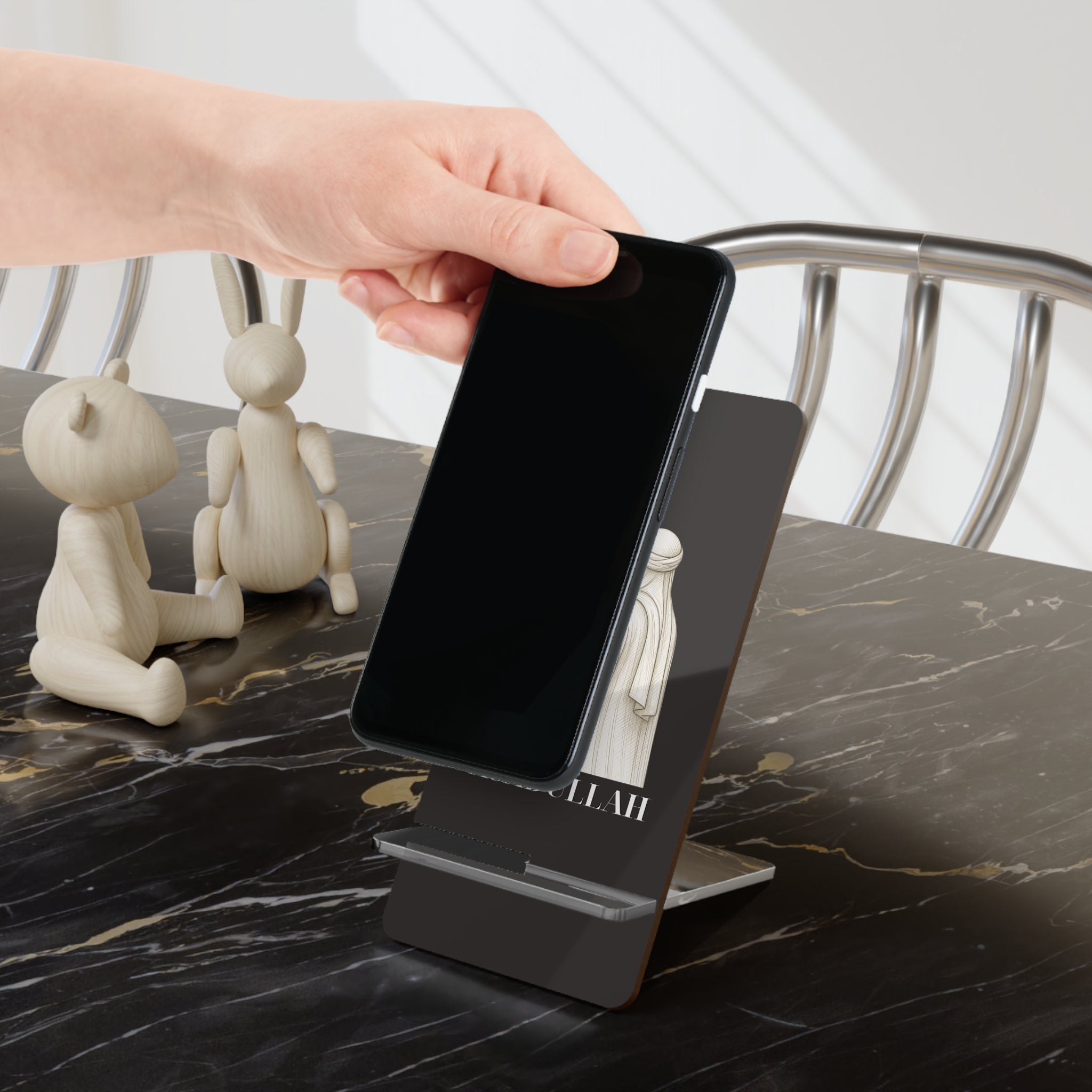 Asadullah Mobile Stand